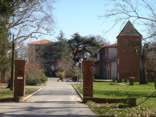 Adonis Toulouse - Appart'Hotel Du Parc Rouffire Extérieur photo